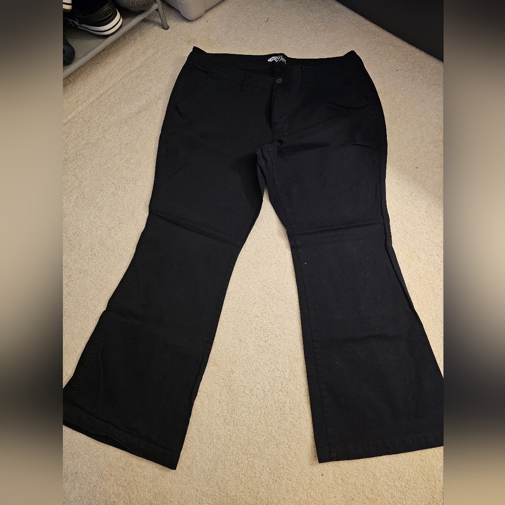 Old navy diva chino pants
